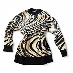 Black and Cream Swirl Pattern Sweater